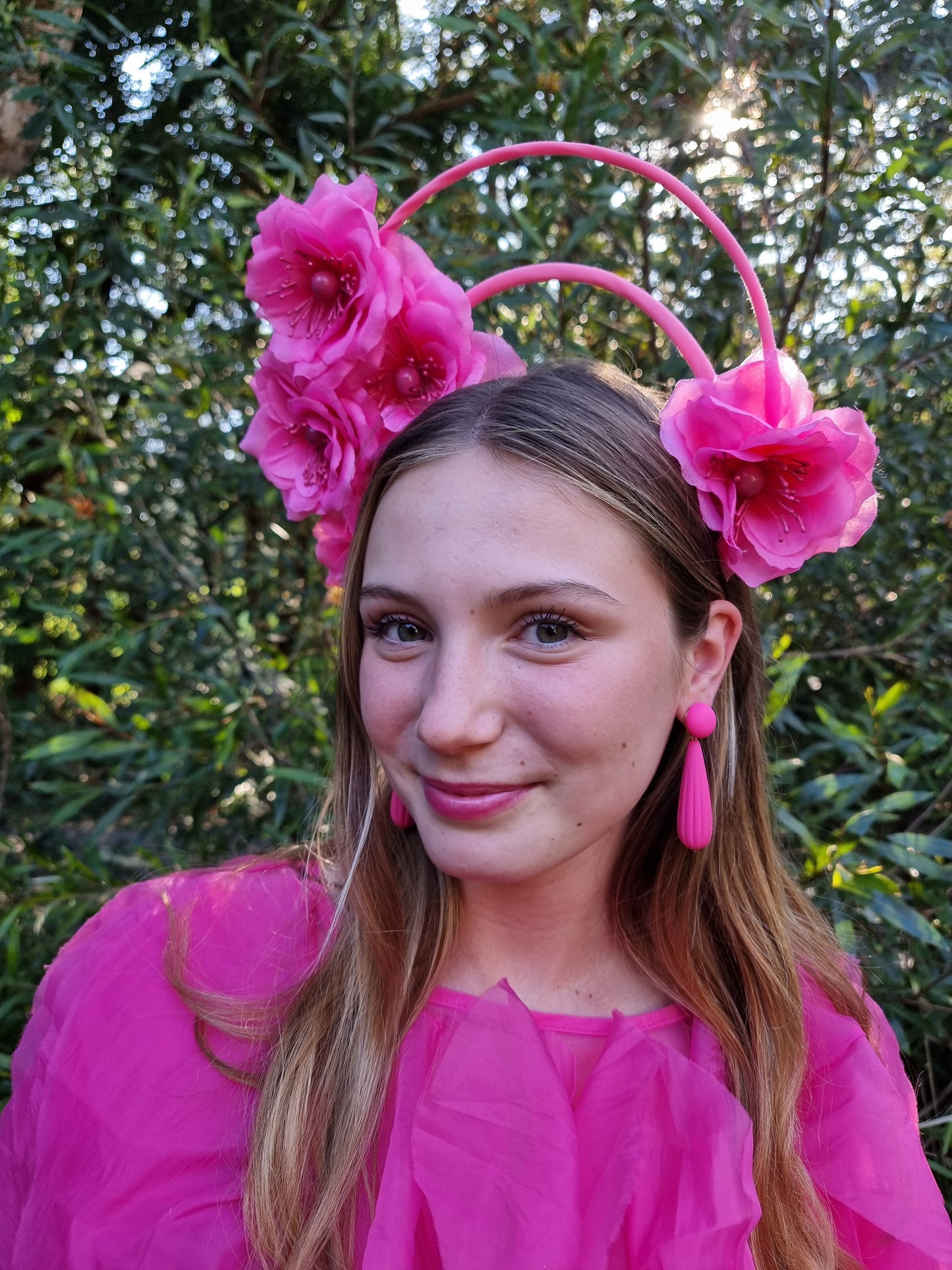 model wearing pink nikki