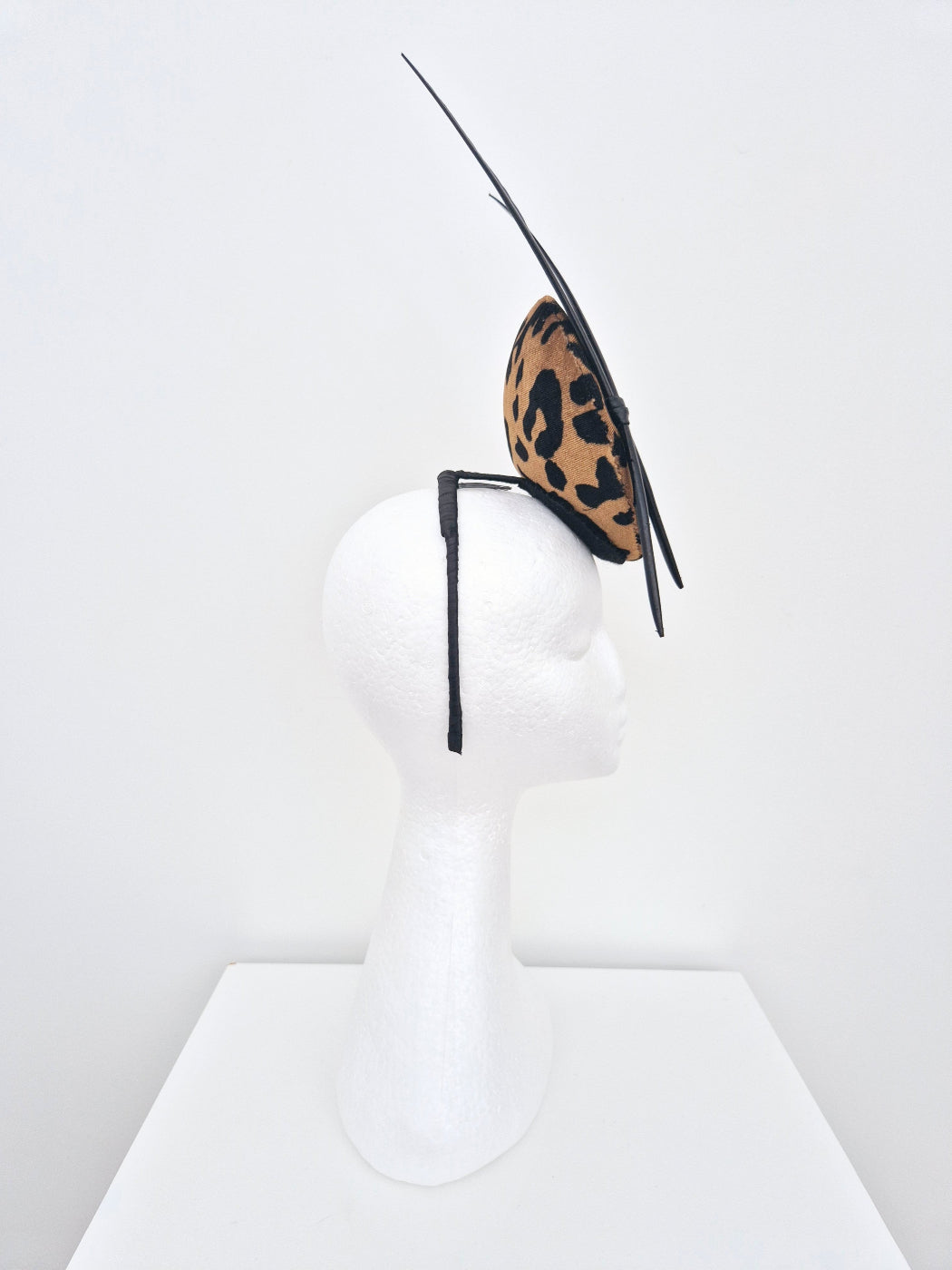 animal print percher side view
