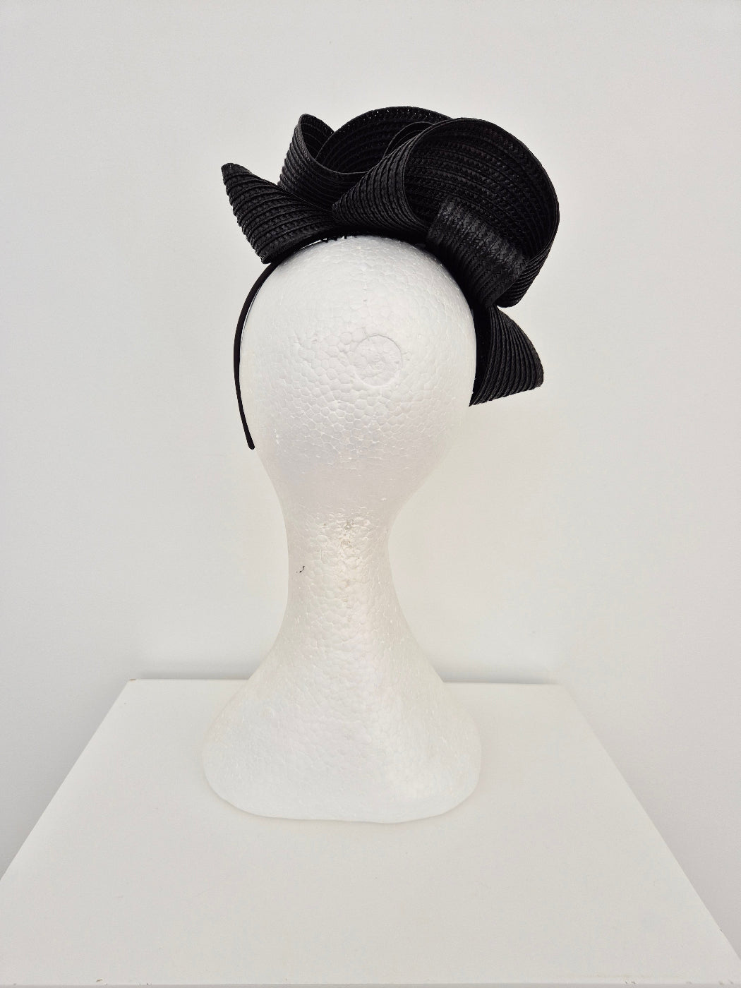 black loop headpiece back view - sam