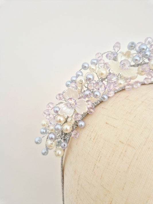 close up lilac and ivory pearl headband
