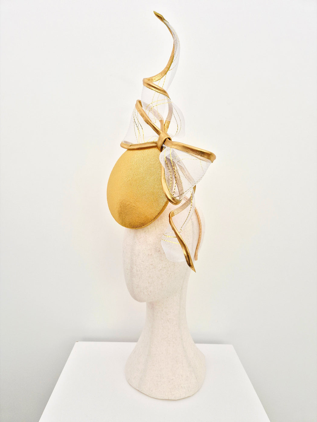 gold percher headpiece with bow side view