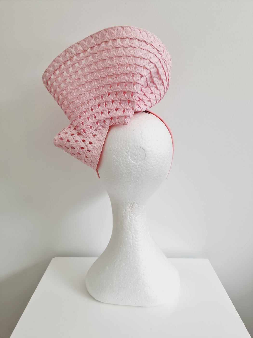 light pink straw headpiece back