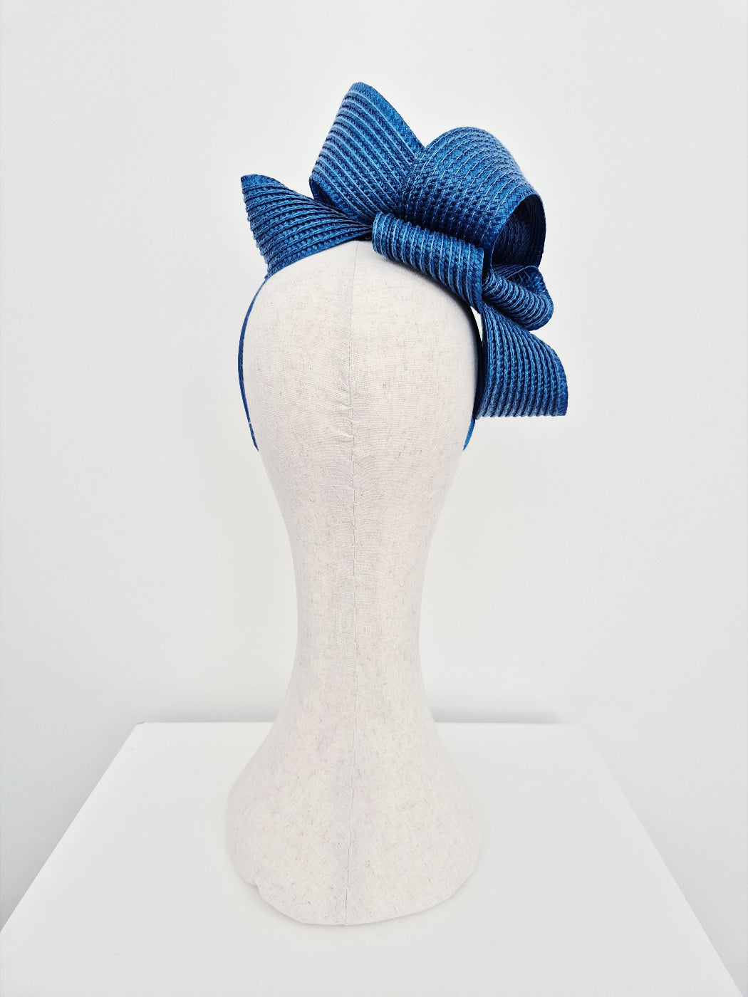 ocean blue loop headpiece back view