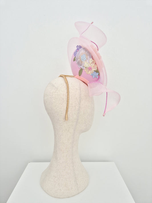 pink floral lace percher side view