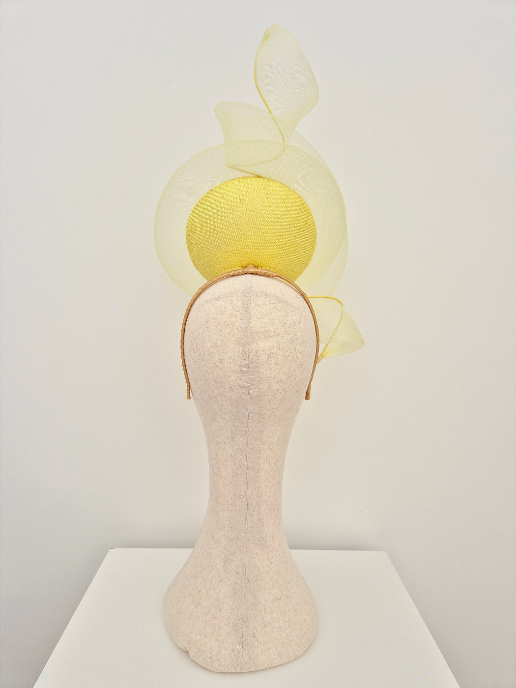 yellow straw headpiece percher back view