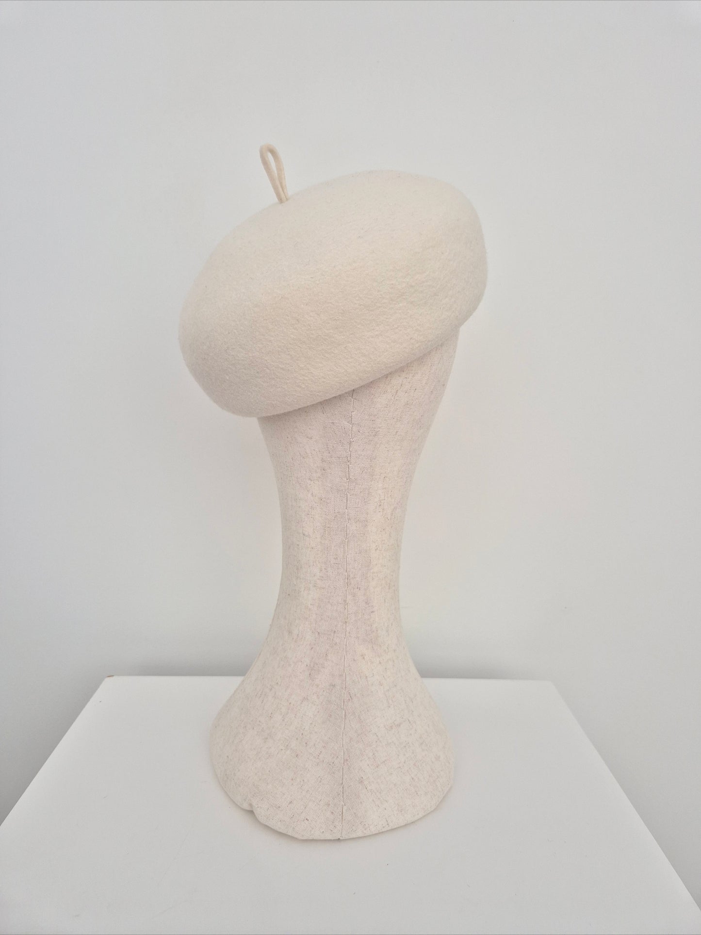 Miss Tea Rose. Womens Ivory felt bubble beret with brown wirework floral roses