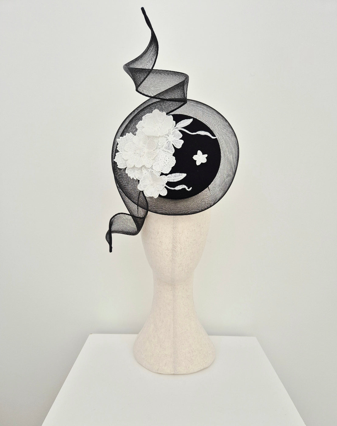 black and white floral lace percher headpiece 