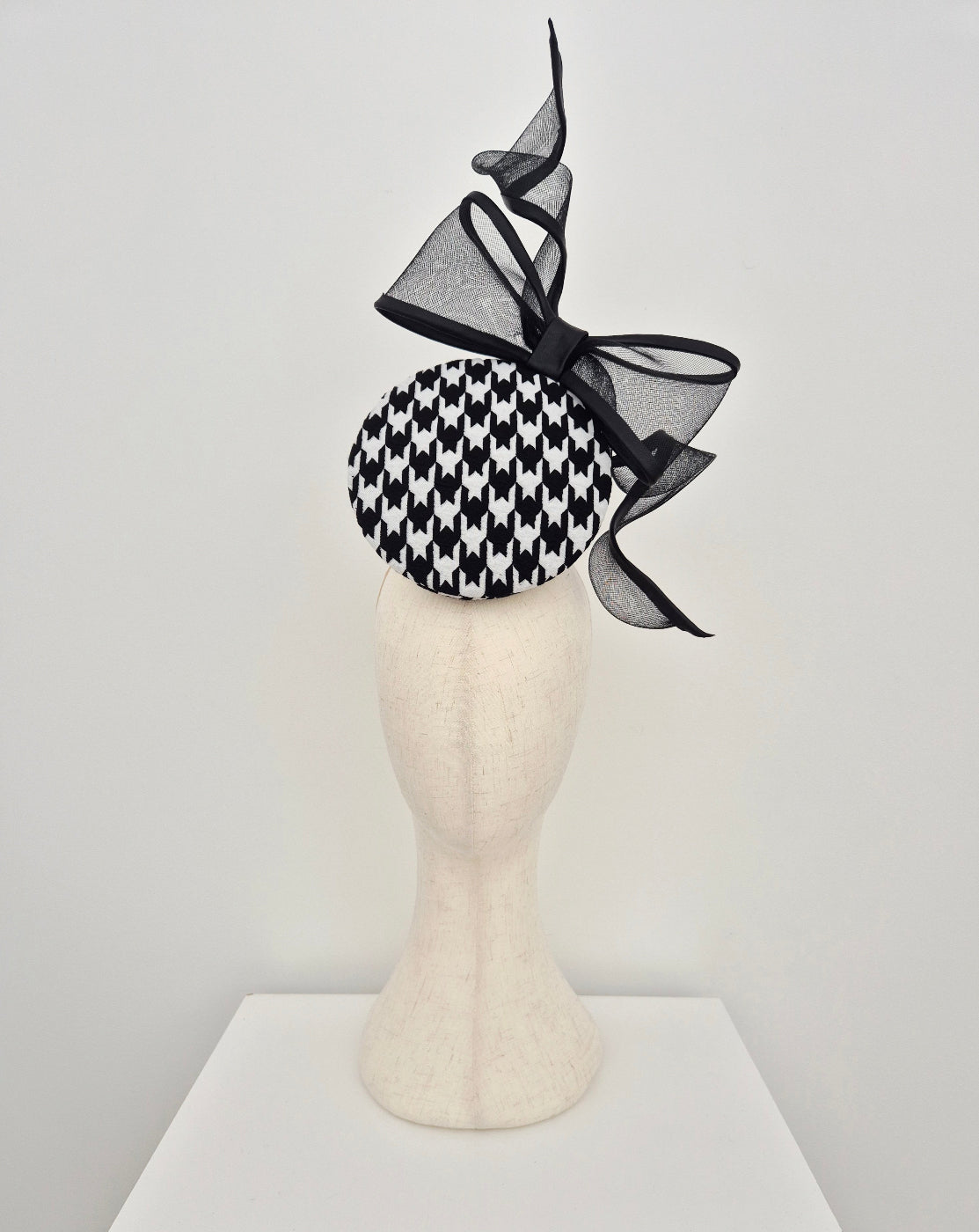black and white houndstooth percher with bow