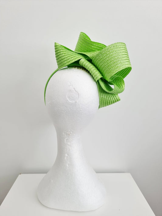 lime green loop headpiece back view