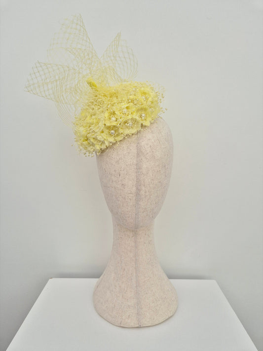 pale yellow 3d flowers button headpiece
