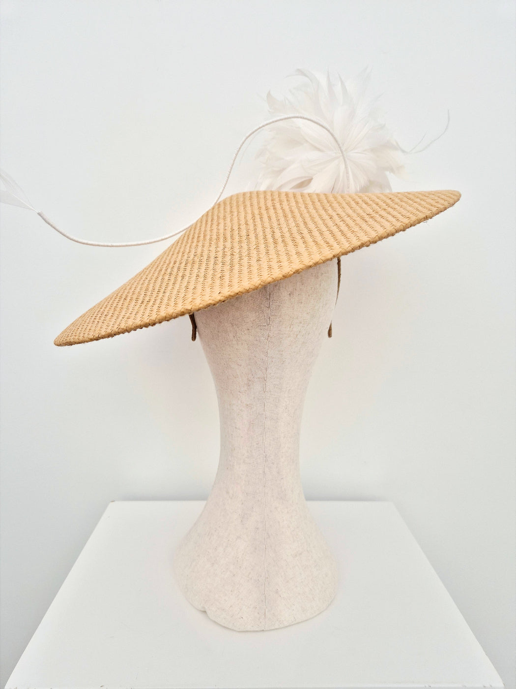 straw coolie hat with white flower back